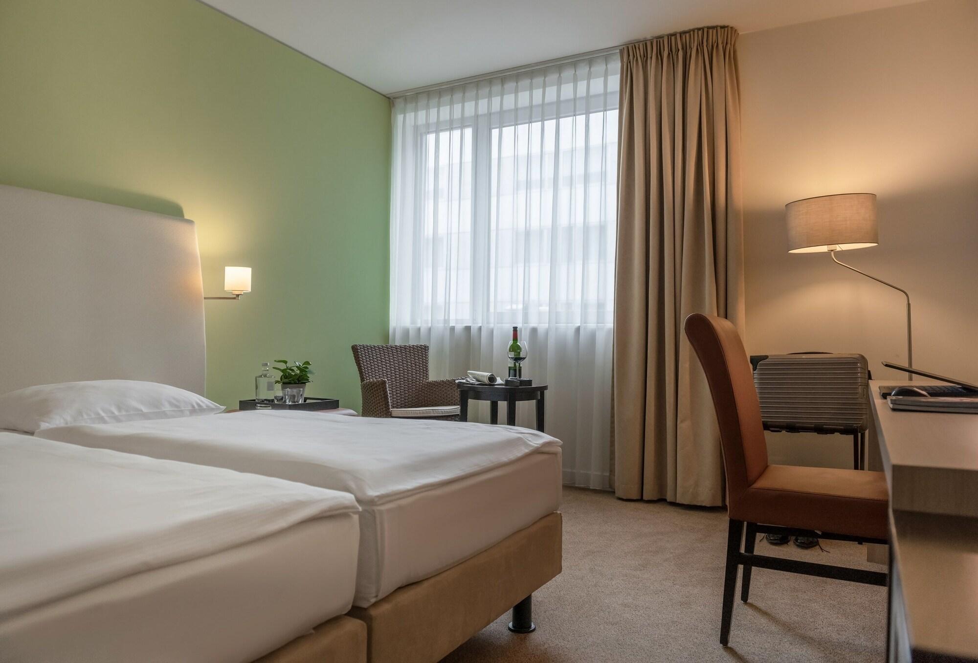 Tulip Inn Hotel Duesseldorf Arena Kültér fotó